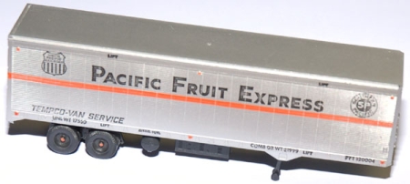 Piggyback Trailer 45 ft. Pacific Fruit Express