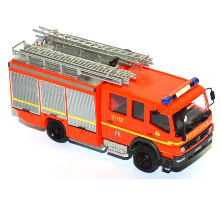 Mercedes-Benz Atego LF 20 KatS Feuerwehr Hamburg rot