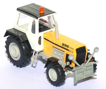 Traktor Fortschritt ZT303 mit Schneepflugplatte DVB gelb 42812