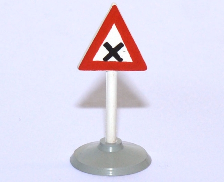 Verkehrszeichen für den Stadtplan Kreuzung flacher Sockel