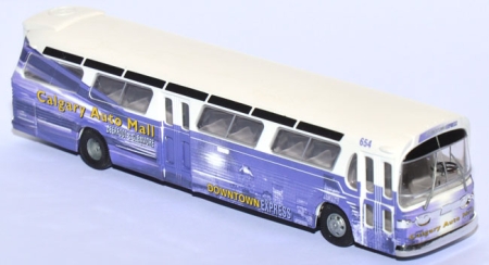 Amerikanischer Bus GMC Fishbowl Calgary lila 44535