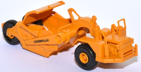 Umex Caterpillar 630A Tractor + 482C Tow Scraper Schürfkübelzug