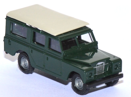Land Rover Defender dunkelgrün