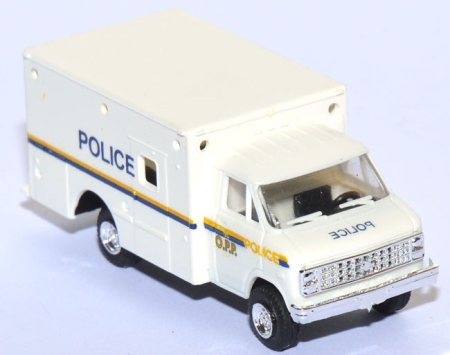 Chevrolet Box Van Ontario O.P.P. Police Canada 90318