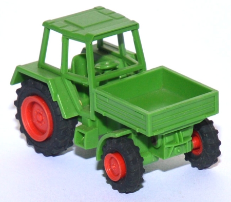 Fendt Traktor Geräteträger mit Front-​Ladepritsche grün