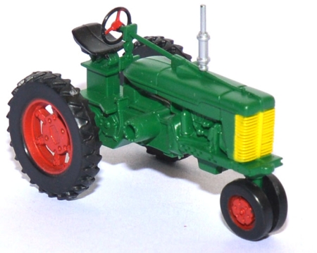 Mc Cormick-​Deering Farmall-​M US Tractor grün