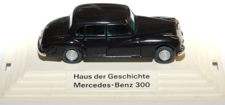 Mercedes-Benz 300 Limousine Adenauer Haus der Geschichte schwarz