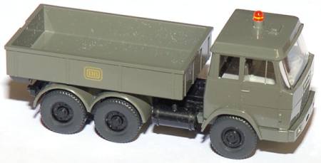 Hanomag-Henschel F 221 DB Solozugmaschine zeltgrau