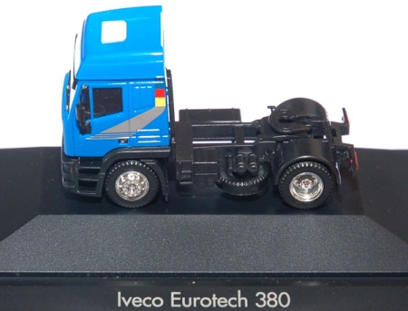 Iveco Eurotech 380 Hochdach Solozugmaschine blau