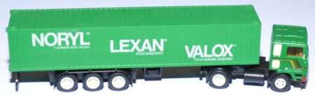 Volvo F 12 Containersattelzug General Electric Noryl Lexan Valox grün