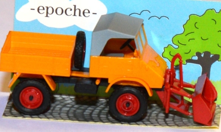 Mercedes-Benz Unimog 411 Kommunal mit Räumschild orange