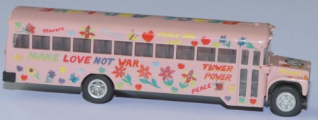 Bluebird School Bus International Chassis Hippie Bus rosa