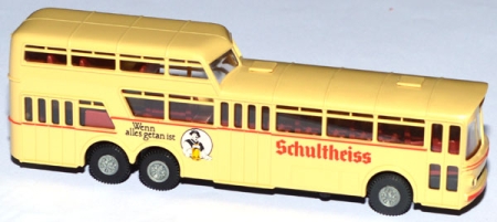 Mercedes-Benz Anderthalbdecker-Bus O 317 Schultheiss beige