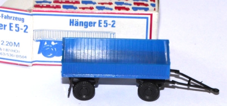 Pritschen-Lkw-Anhänger E 5-2 2achsig blau