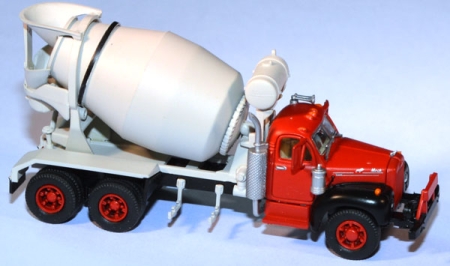 Mack B Cement Mixer Truck rot