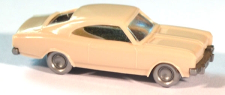 Opel Commodore A Coupé 1967 hellelfenbein