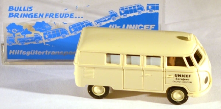 VW T1 Bus UNICEF Sarajevo Olovo-Hospital creme