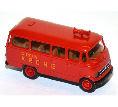 Mercedes-Benz L 319 Bus Circus Krone rot