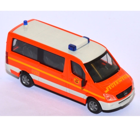 Mercedes-Benz Sprinter Bus Feuerwehr Hanburg tagesleuchtrot