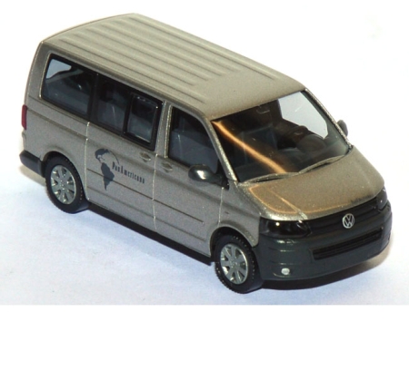 VW T5 Multivan Bus Pan Americana sandbeigemetallic