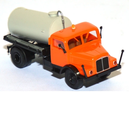 IFA S 4000 Fäkalien-Sauger LKW kommunal orange