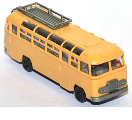 Ikarus 31 Reisebus beige