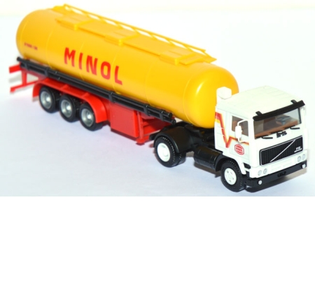 Volvo F12 Tanksattelzug Minol weiß