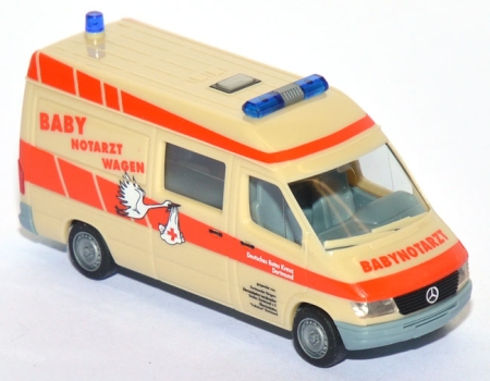 Mercedes-Benz Sprinter DRK Dortmund RTW Baby Notarzt Wagen creme