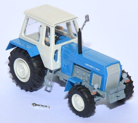 BUSCH 5601 - Traktor Fortschritt+Multicar mit Blinklicht