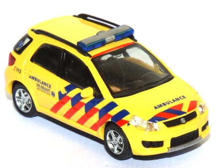 Suzuki SX4 Ambulance Niederlande / Holland leuchtgelb