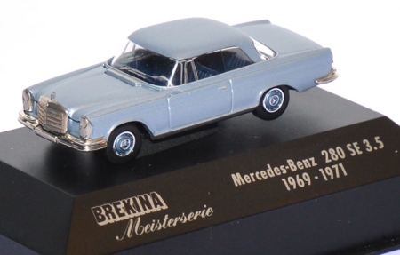 Mercedes-Benz 280 SE 3.5 hellblaiumetallic