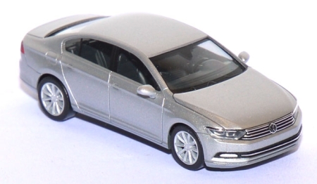 VW Passat B8 Limousine reflexsilbermetallic