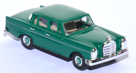 Mercedes-​Benz 220 grün 40403