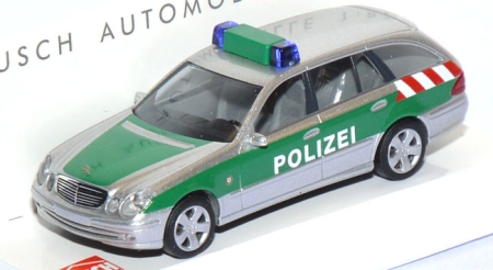 Mercedes-​Benz E-​Klasse T-​Modell Polizei Berlin grün 49454