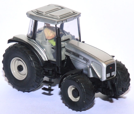 Massey Ferguson MF 8280 mit Fahrer Schlepper silber