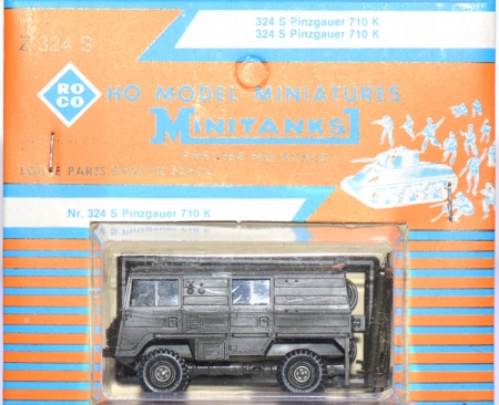 Pinzgauer 710 K 4x4 Kommando- und Funkwagen mit geschlossenen Aufbau Militär