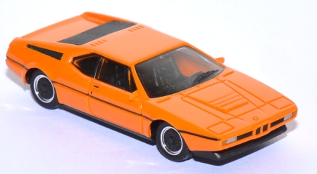 BMW M1 orange