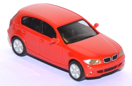 BMW 1er (E87) rot