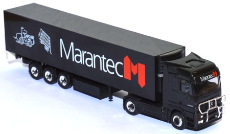 Mercedes-​Benz Actros 1850 Kühlkoffersattelzug Marantec schwarz