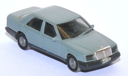 Mercedes-Benz 300 E grau