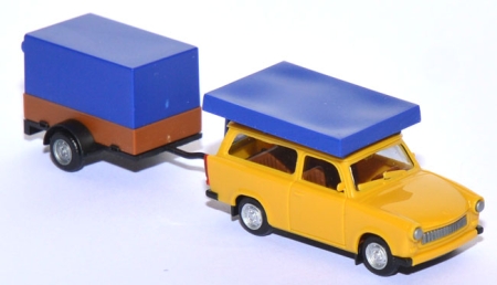 Trabant 601 S Universal mit Dachzelt (Fahrzustand) mit Anhänger