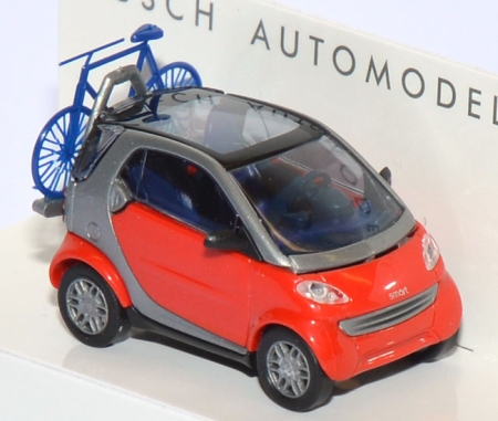 Smart City Coupé mit Fahrradträger und Fahrrad rot 48907