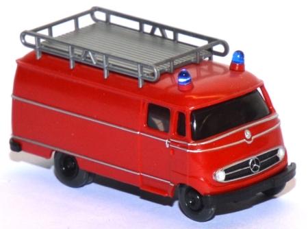 Mercedes-Benz L 319 Gerätewagen Feuerwehr rot