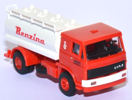 Liaz Tankwagen Benzina rot