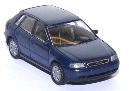 Audi A3 5türig blau