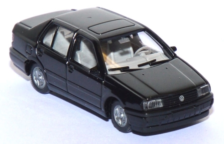 VW Vento schwarz