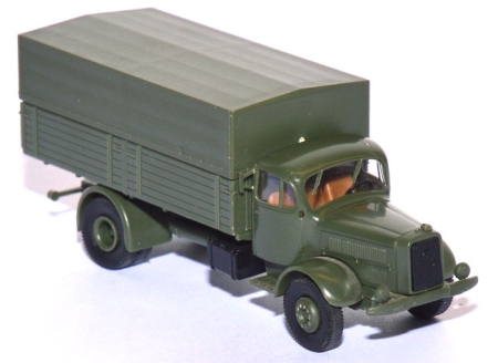 Mercedes-​Benz L 4500 Pritschen-​LKW Bundeswehr Militär olivgrün