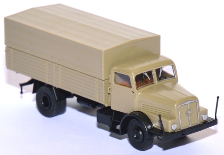 IFA H6 Pritschen-​LKW grünlichbeige