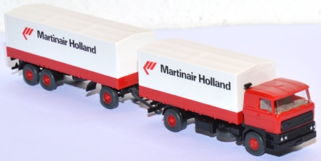 DAF 3300 Pritschenlastzug Martinair Holland rot