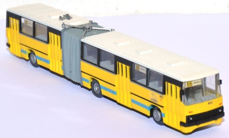 Ikarus 280 Gelenkbus gelb